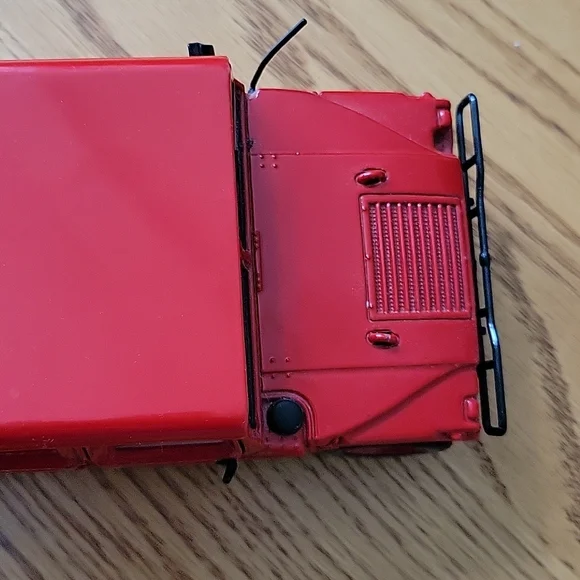 Hummer Model - Picture 9 of 11